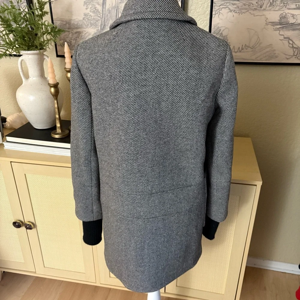 J CREW Grey Wool Blend‎  Double Breasted Coat Stadium Cloth peacoat Size 2 - Picture 3 of 8